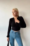 Siyah V Yaka Önü Ve Beli Büzgülü Sandy Crop Bluz BCTL-232489