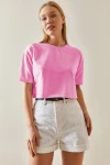 Pembe Bisiklet Yaka Oversize Pamuklu Crop T-Shirt BC241116