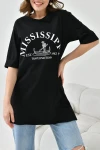 Siyah Bisiklet Yaka Duble Kol Oversize Mississippi Baskılı T-Shirt BC241125